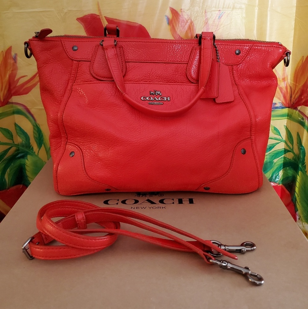 🚫SOLD🚫NWOT Coach Mickie Satchel